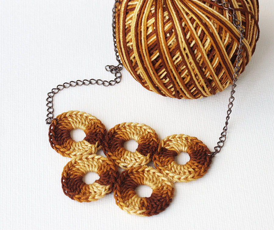 Crochet Necklace Brown Rust Yellow Marbled Olympic Circles Quintette Fiber Art Epictt Therougett Efpteam Tbteam